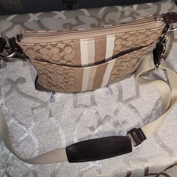 Coach Brown and Cream Crossbody Bag - Picture 4 of 8